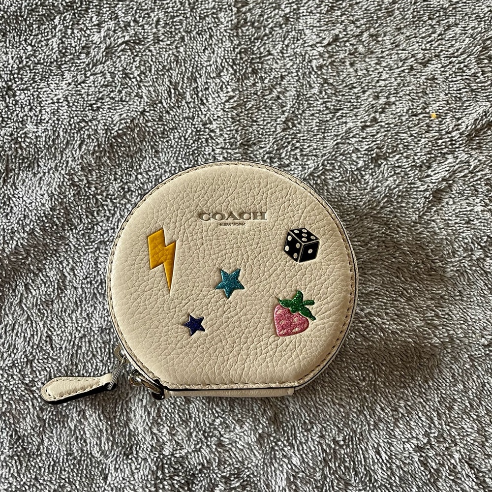 Coach Strawberry 🍓 zip coin pouch